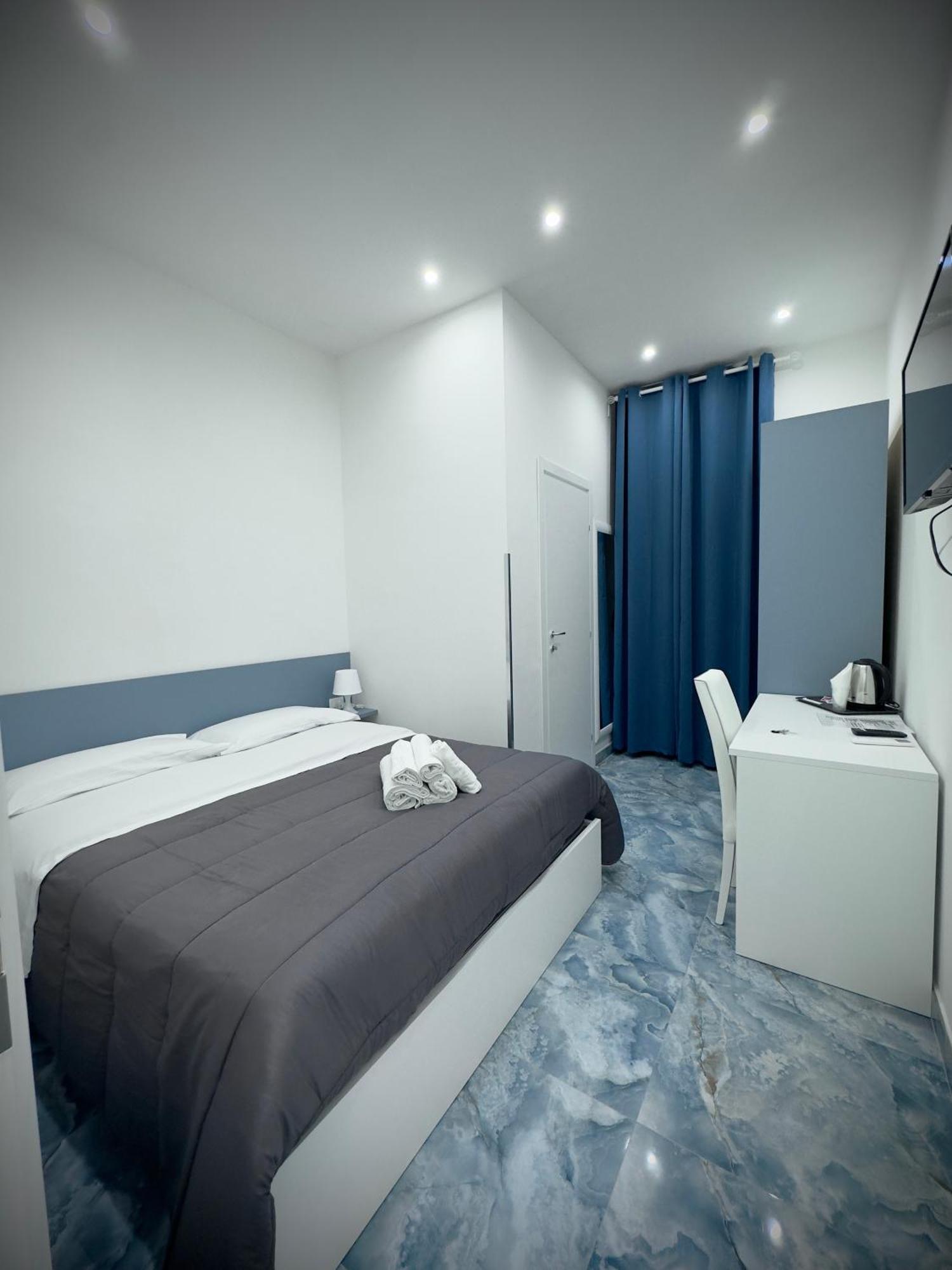 Marvit Central Luxury Napoli Esterno foto
